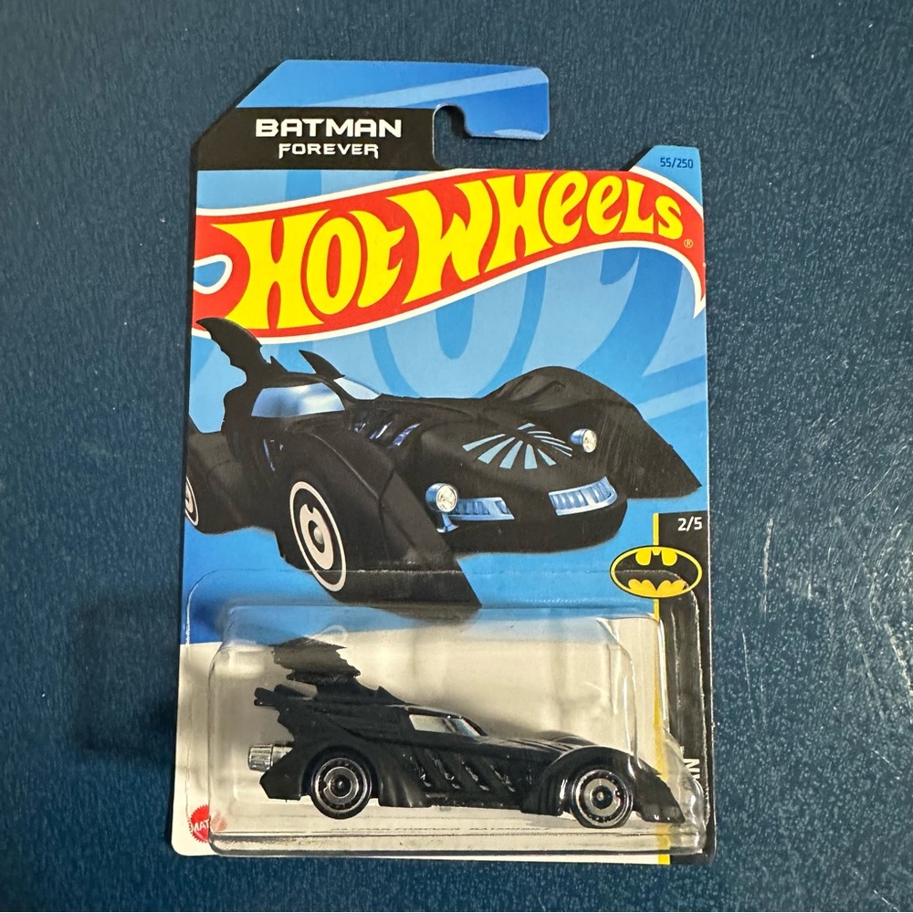 Hot Wheels Batman Forever Batmobile 55/250 2/5 2023